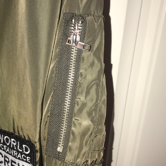 A’gaci Green Bomber Jacket with Patches - Picture 5 of 6